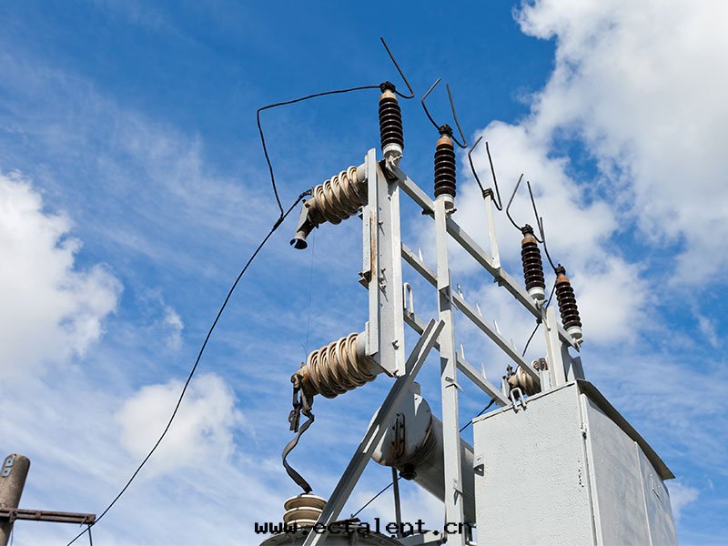 絕緣子方向(xiàng)性(xìng)